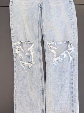 American Eagle Outfitters Light Blue Distressed Women's Jeans